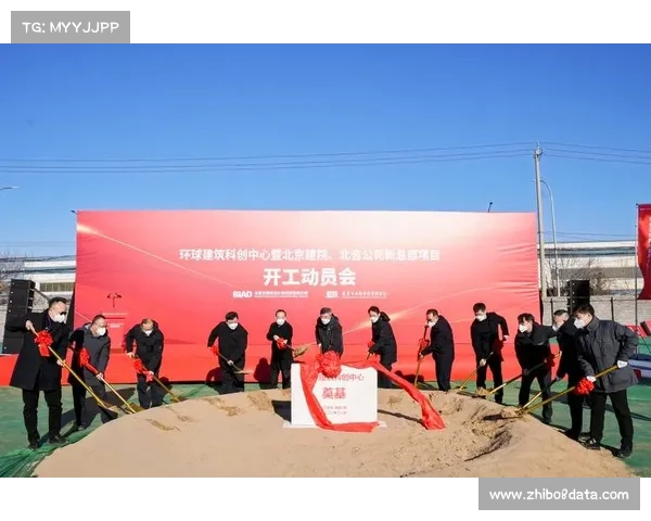 北京副中心羽毛球明星公益行，国手指导青少年握拍技巧